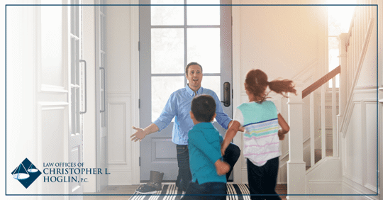 children saying hi to dad